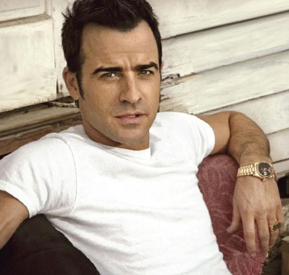 Justin Theroux Name Ring