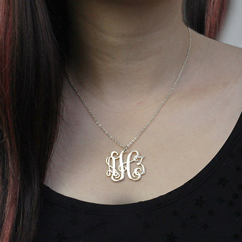 Vine Script Medium Monogram Necklace 3