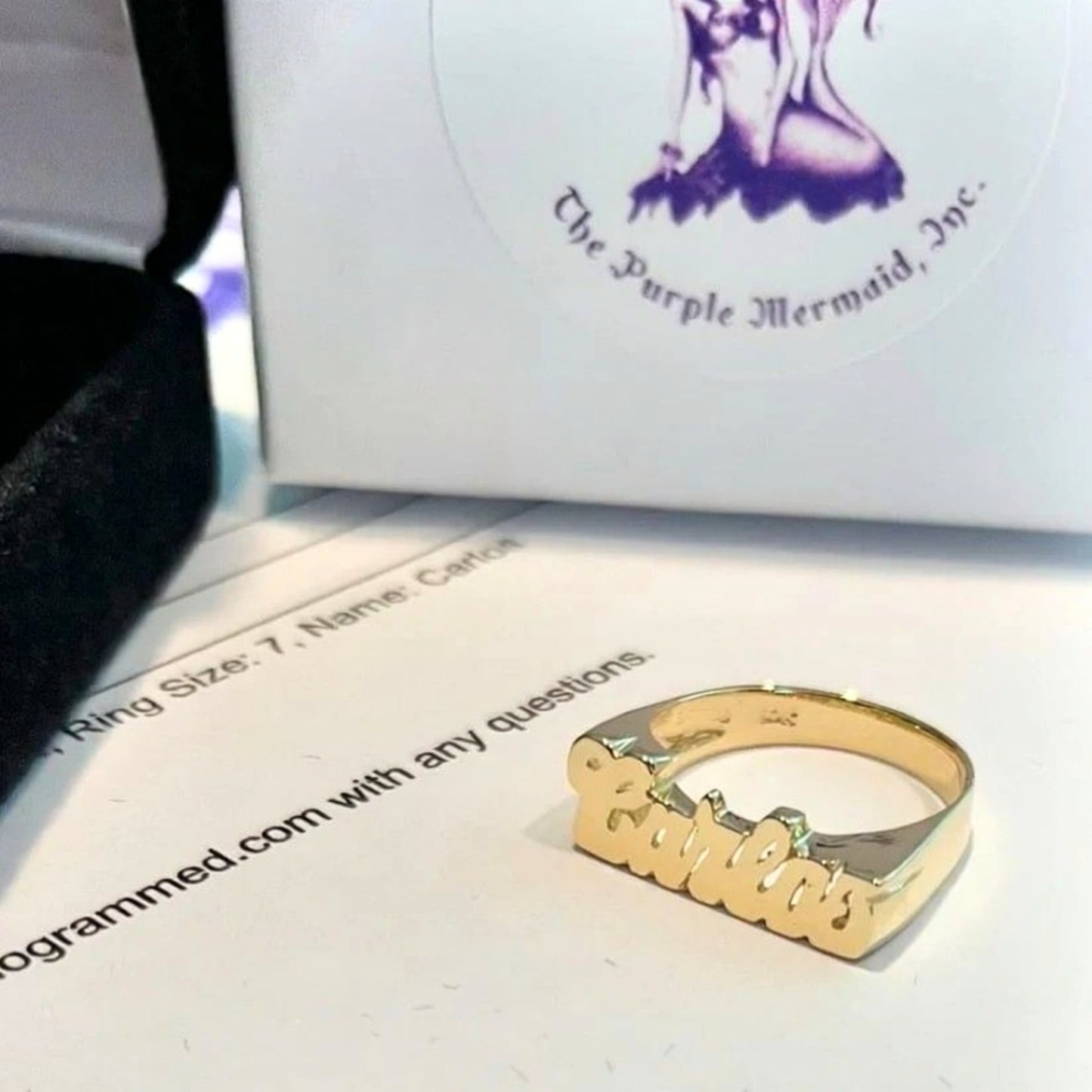10K Gold Small Script Name Ring 3