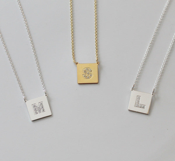 Anavia Personalized 18K Gold Plated Initial Necklace, Dainty Oversize –  Anavia Jewelry & Gift