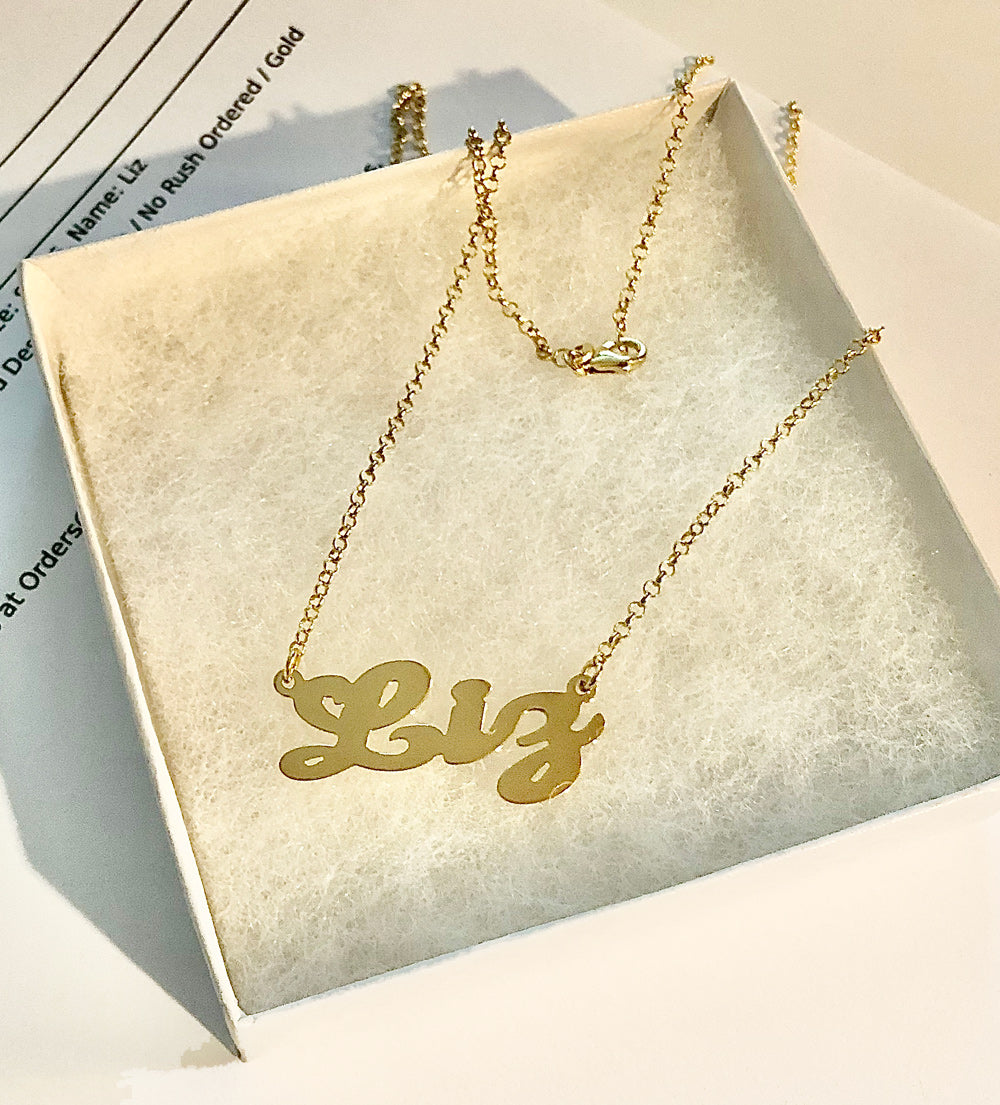 Name Necklace 18k gold