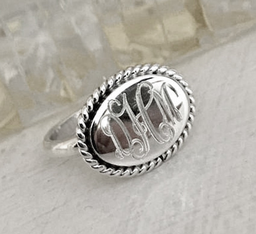 Personalized Horizontal Oval Rope Edge Sterling Silver Ring 2