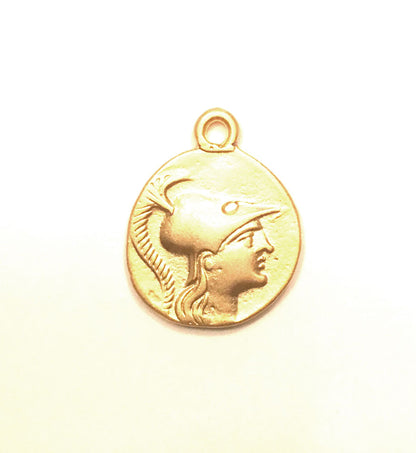 Gold Coin Medallion Necklace - Kim Kardashian 8