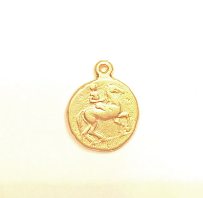 Gold Coin Medallion Necklace - Kim Kardashian 5