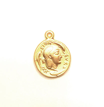 Gold Coin Medallion Necklace - Kim Kardashian 4
