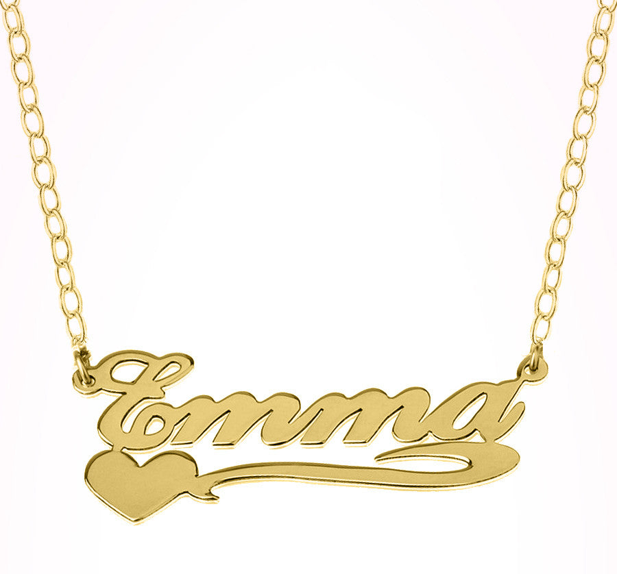 nameplate necklace with heart